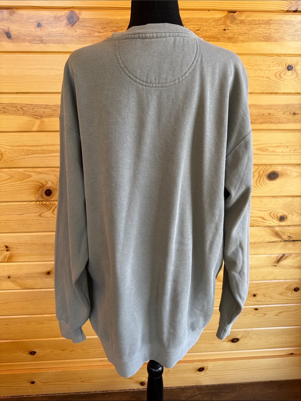 Houndstooth Comfort Colors Men's Crewneck Sweatshirt in Gray with White Logo - Picture 2 of 3